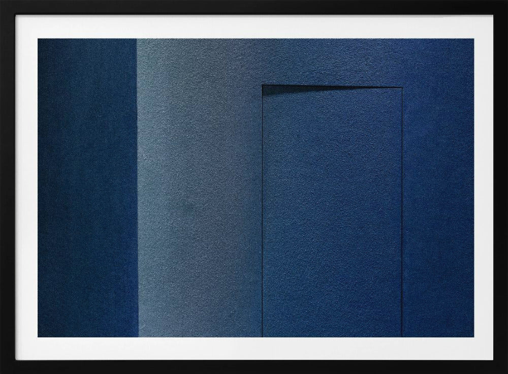 Blå minimalisme eller en hemmelig dør | Plakater - Kunsttryk