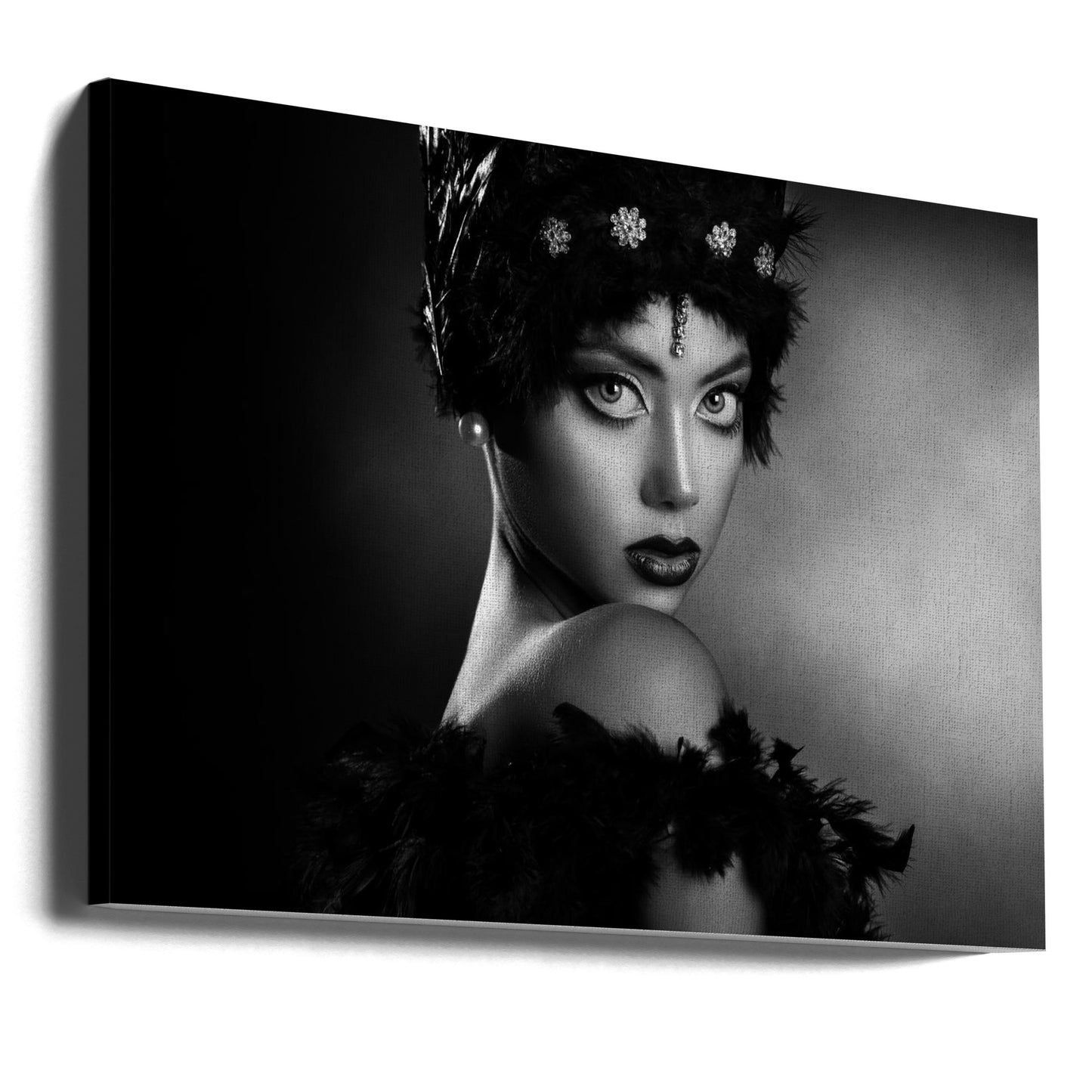 Anita in nero | Stampe su Tela